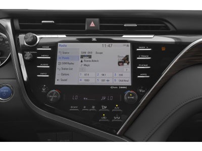 2020 Toyota Camry Hybrid XLE