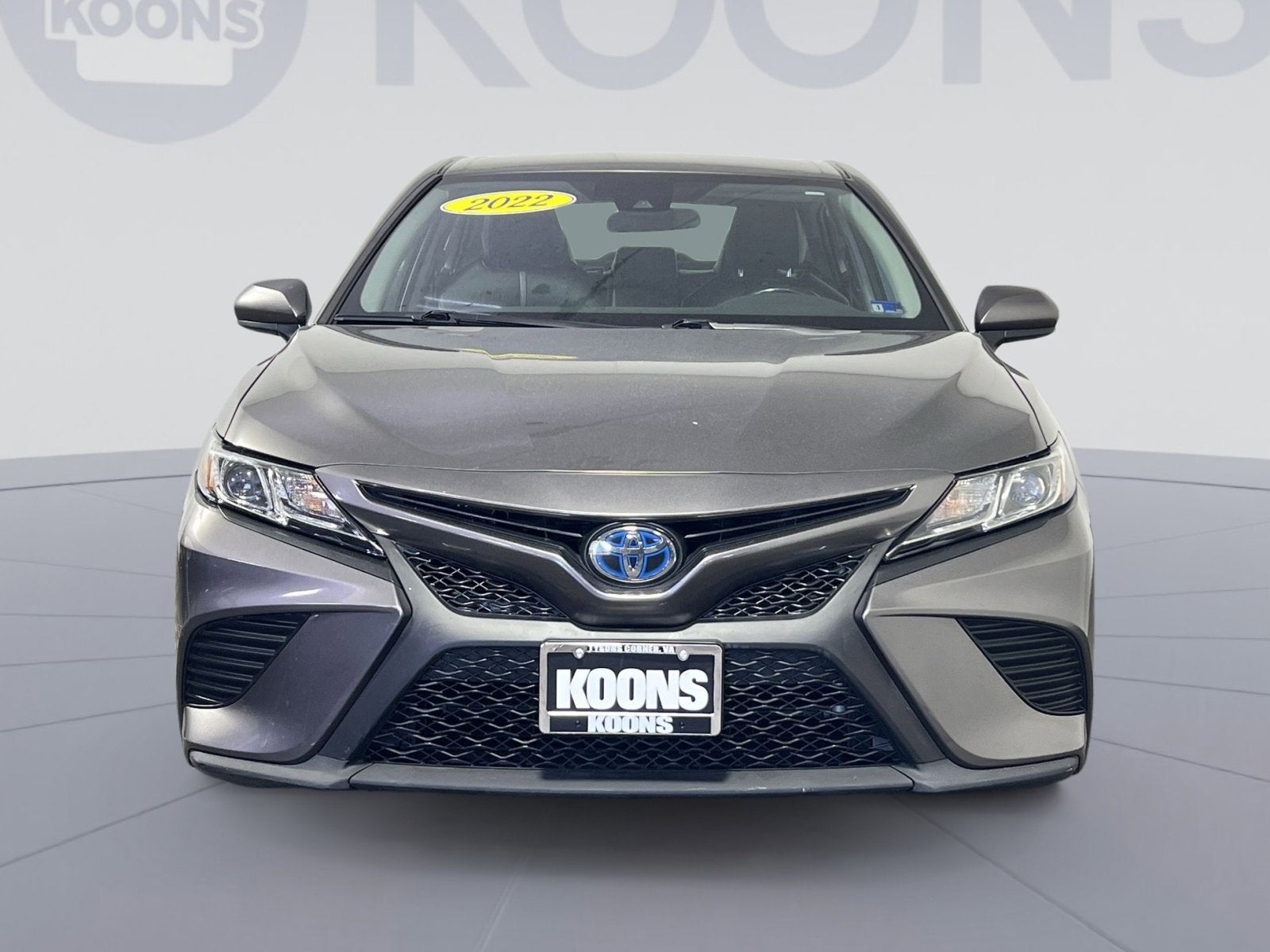 2020 Toyota Camry Hybrid SE