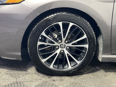 2020 Toyota Camry Hybrid SE