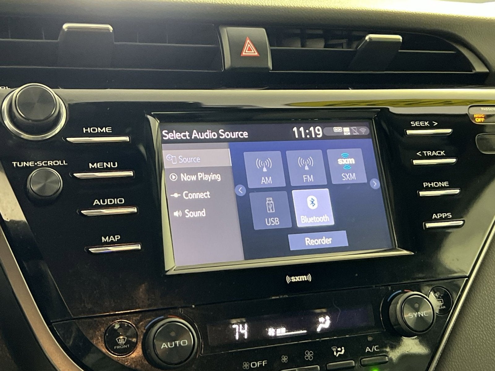 2020 Toyota Camry Hybrid SE