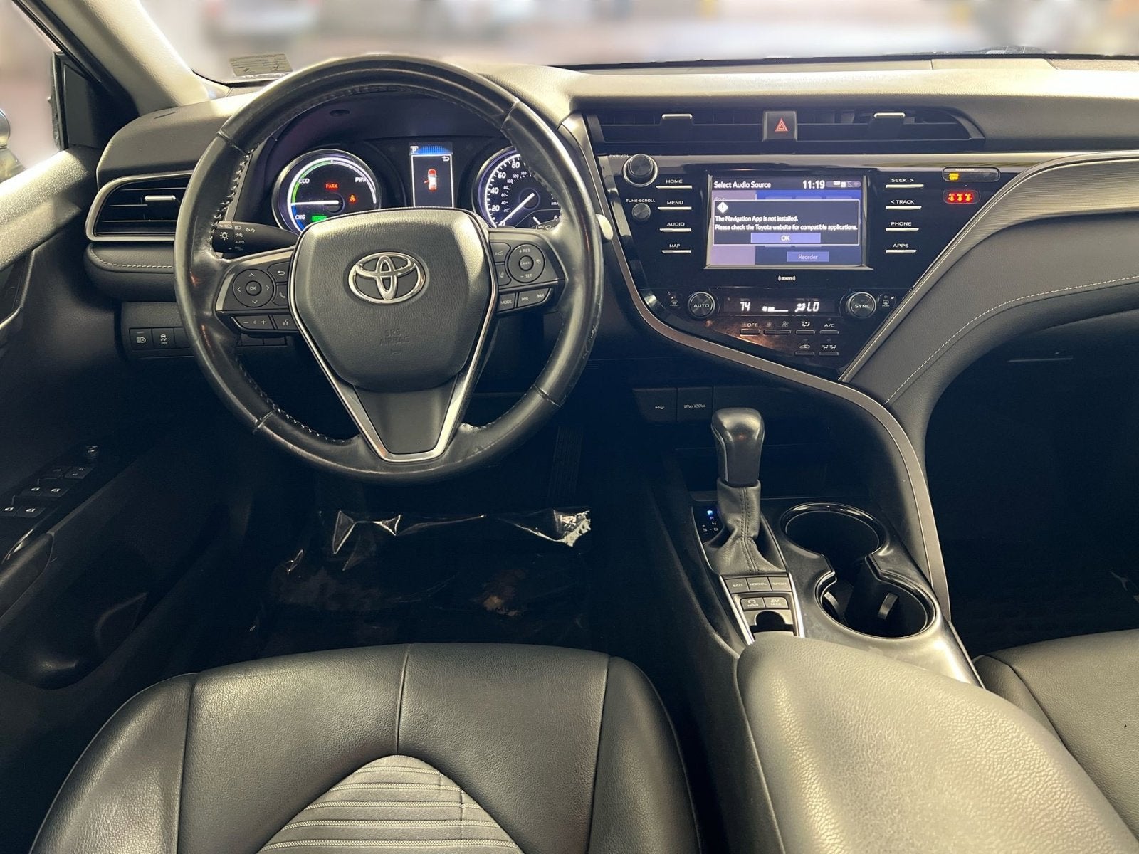 2020 Toyota Camry Hybrid SE