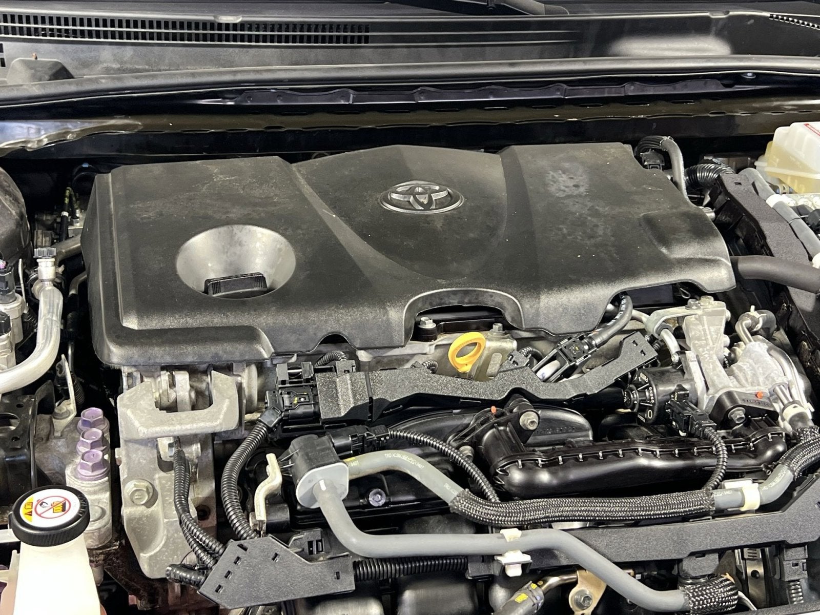 2020 Toyota Camry Hybrid SE