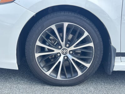 2020 Toyota Camry Hybrid SE