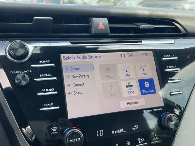 2020 Toyota Camry Hybrid SE