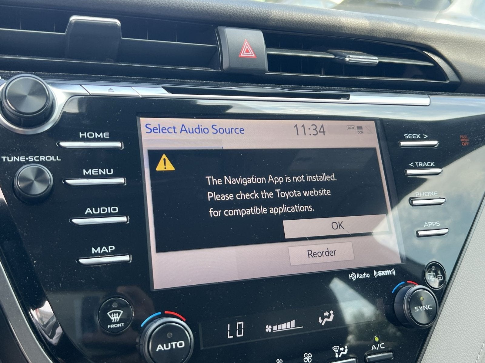 2020 Toyota Camry Hybrid SE