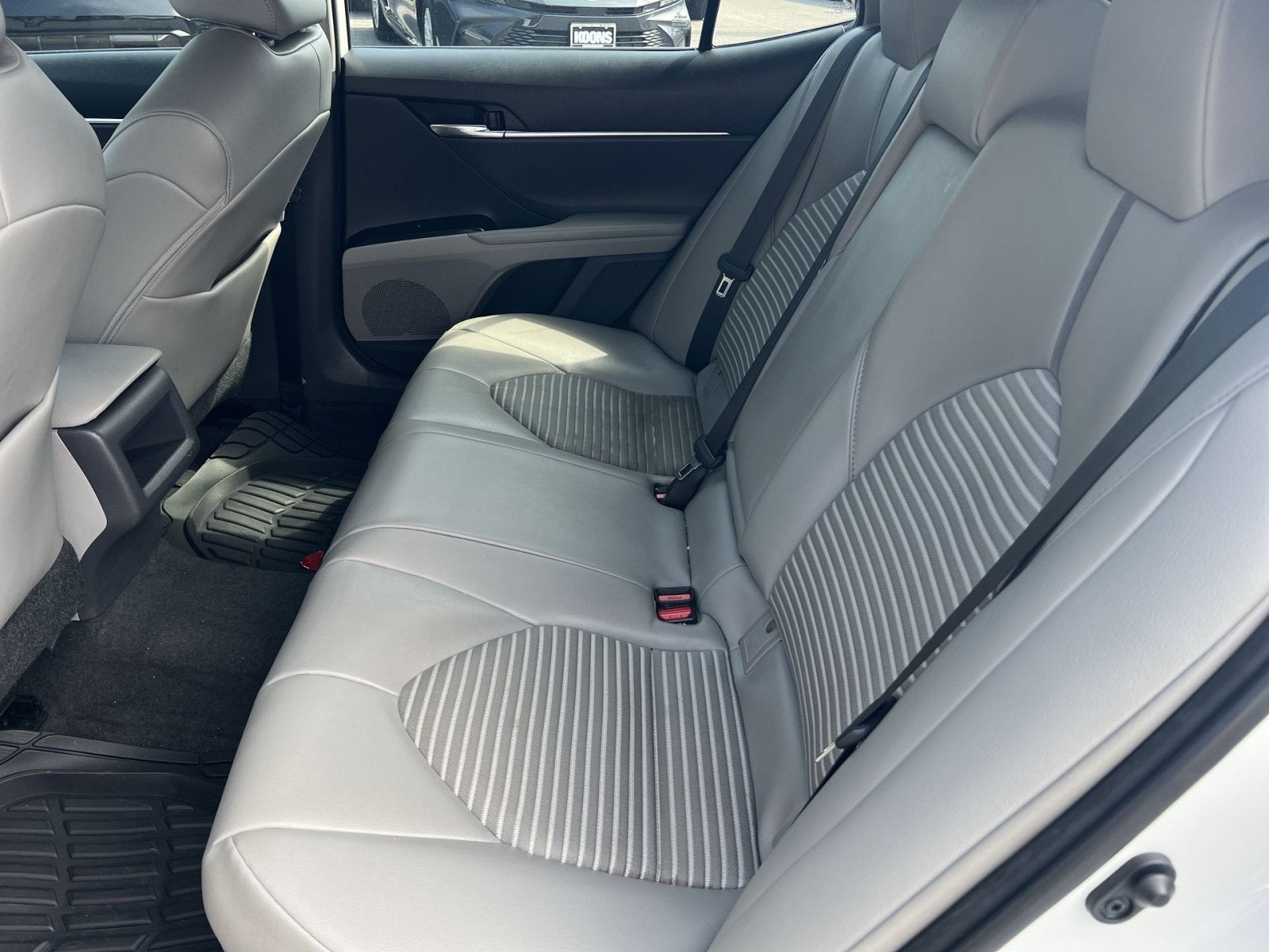 2020 Toyota Camry Hybrid SE
