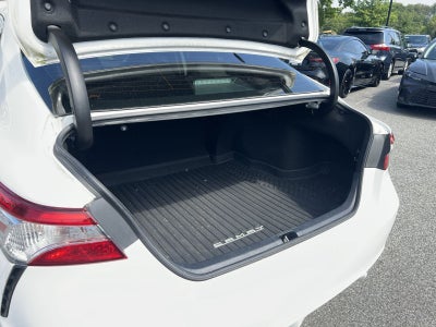 2020 Toyota Camry Hybrid SE