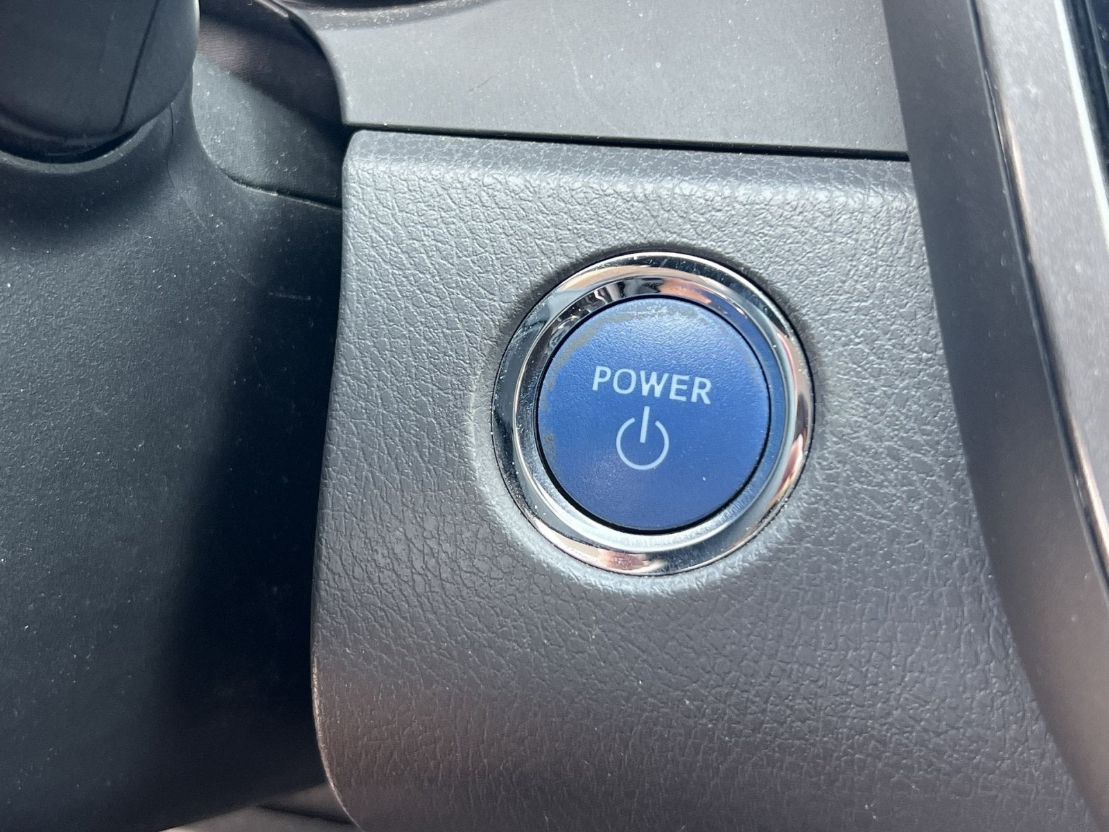 2020 Toyota Camry Hybrid SE