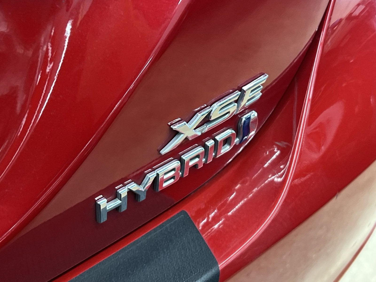 2021 Toyota Camry Hybrid XSE