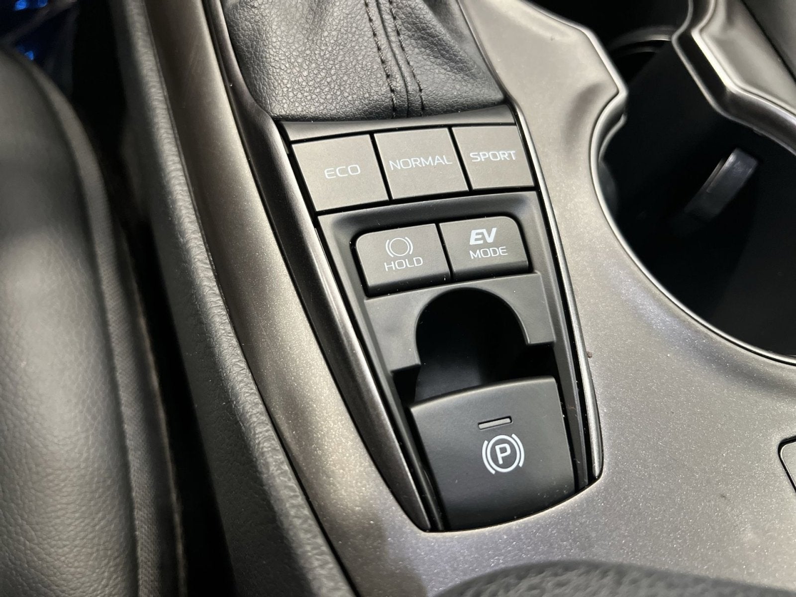 2021 Toyota Camry Hybrid XSE