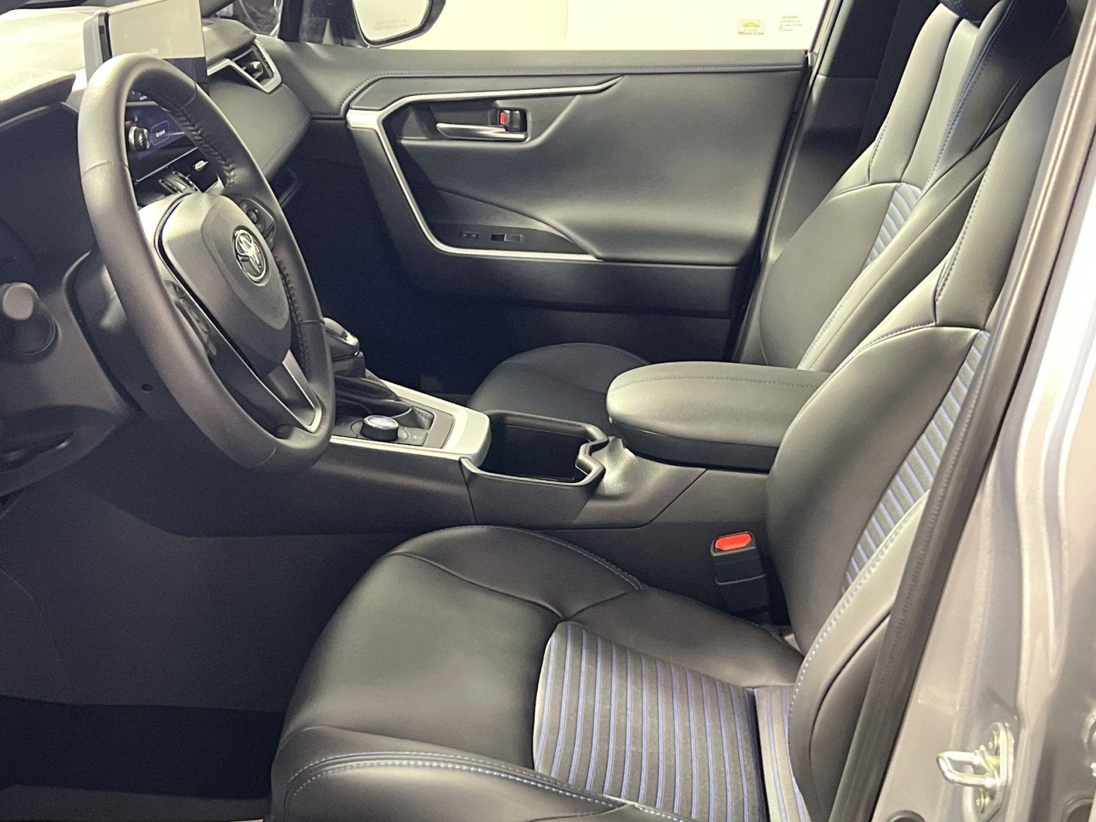 2025 Toyota RAV4 Hybrid XSE