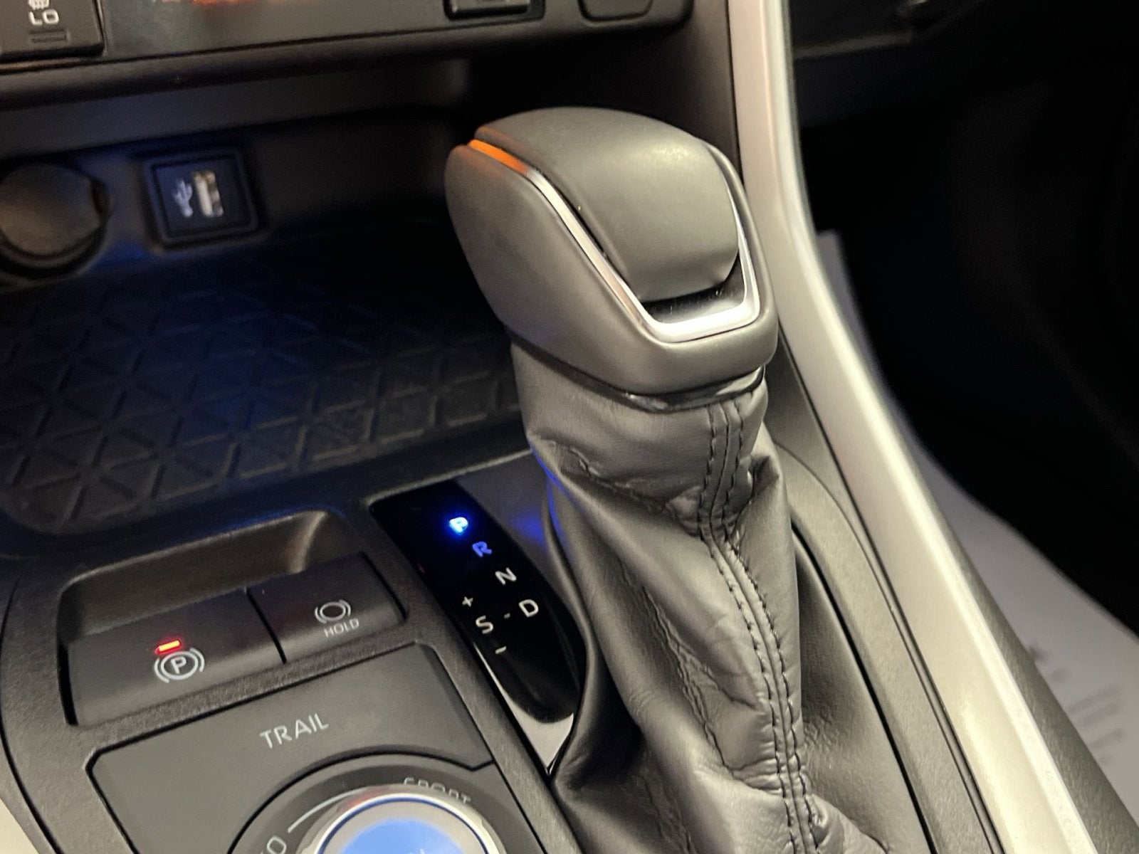 2025 Toyota RAV4 Hybrid XSE