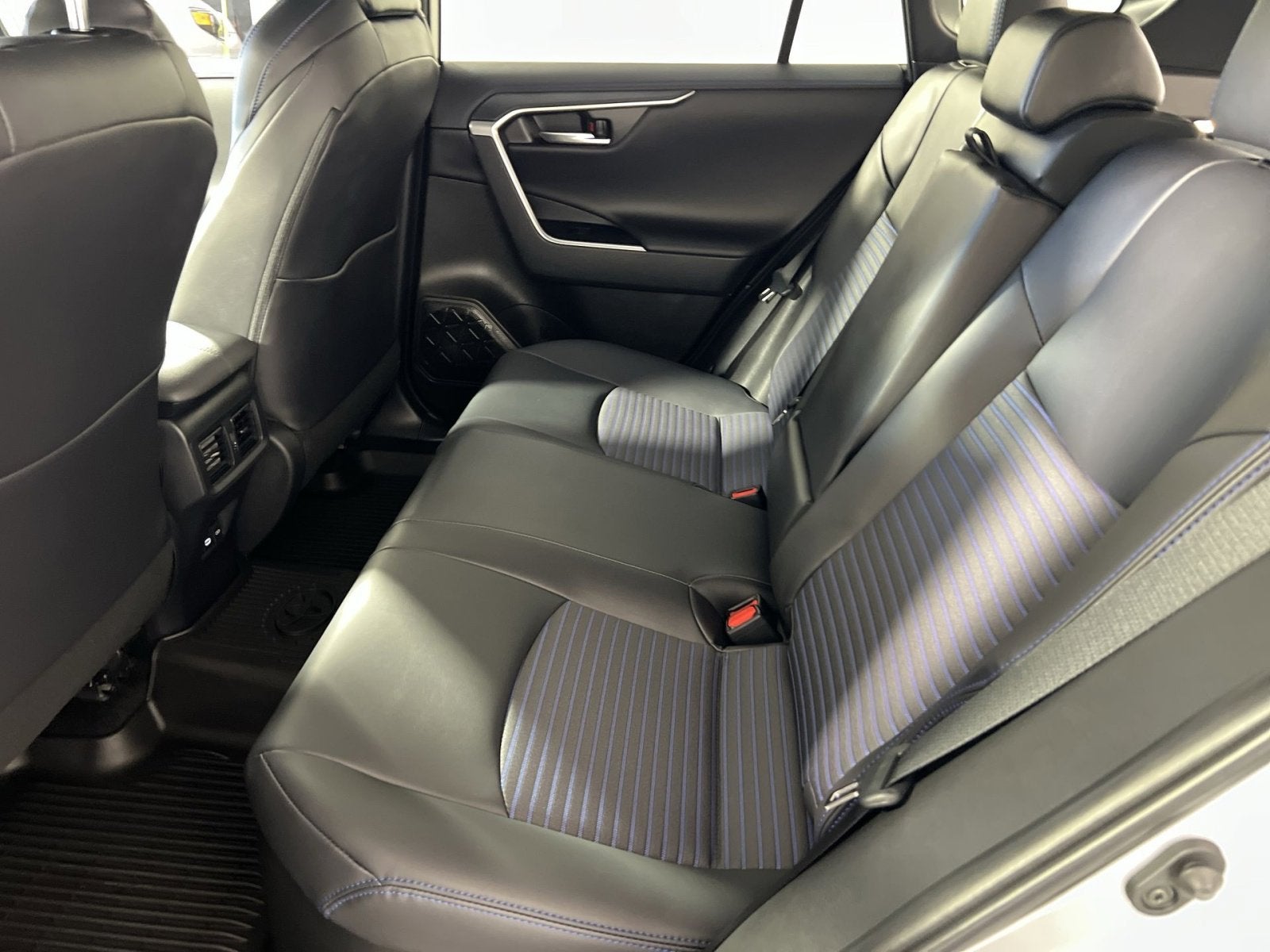 2025 Toyota RAV4 Hybrid XSE