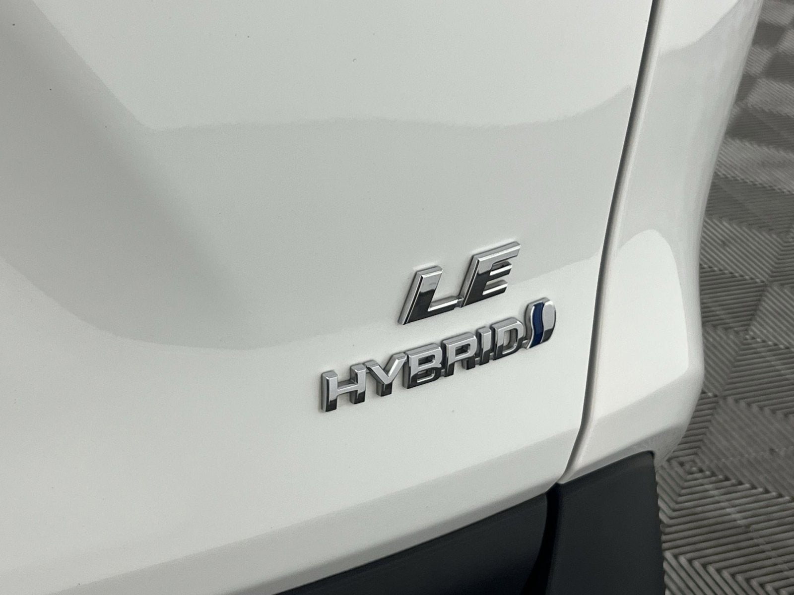 2024 Toyota RAV4 Hybrid LE