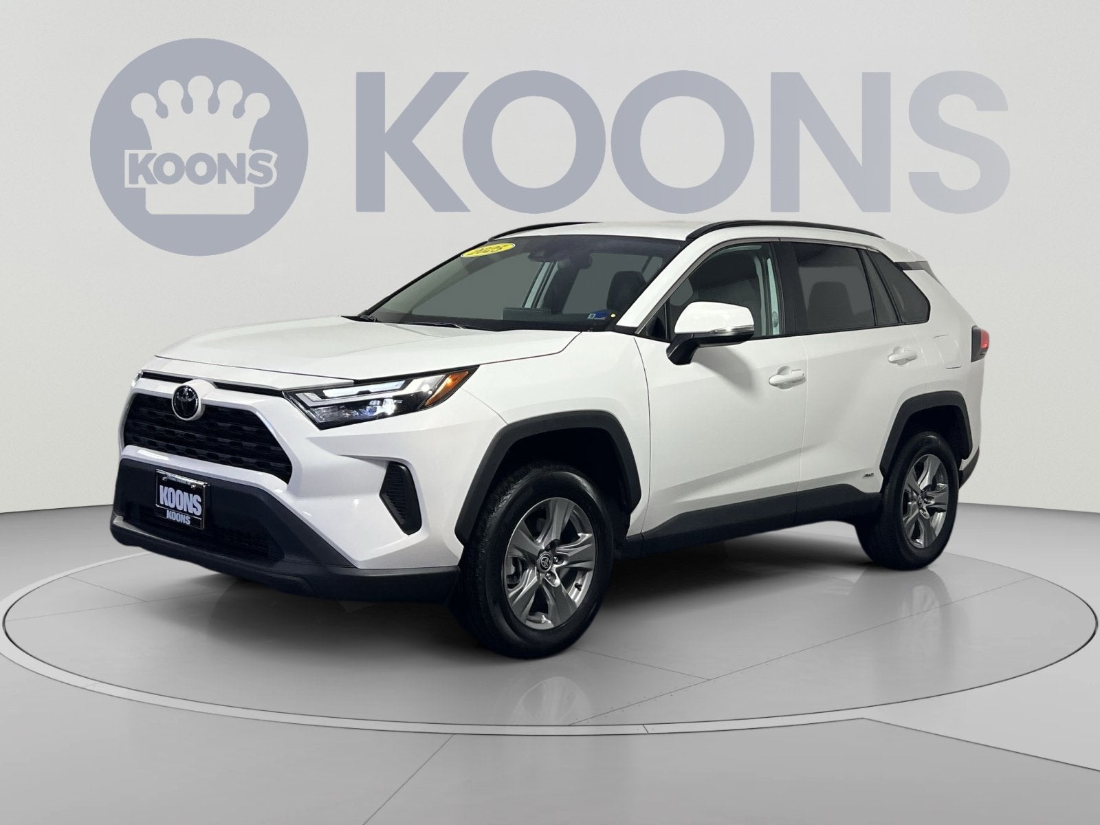 2025 Toyota RAV4 Hybrid XLE