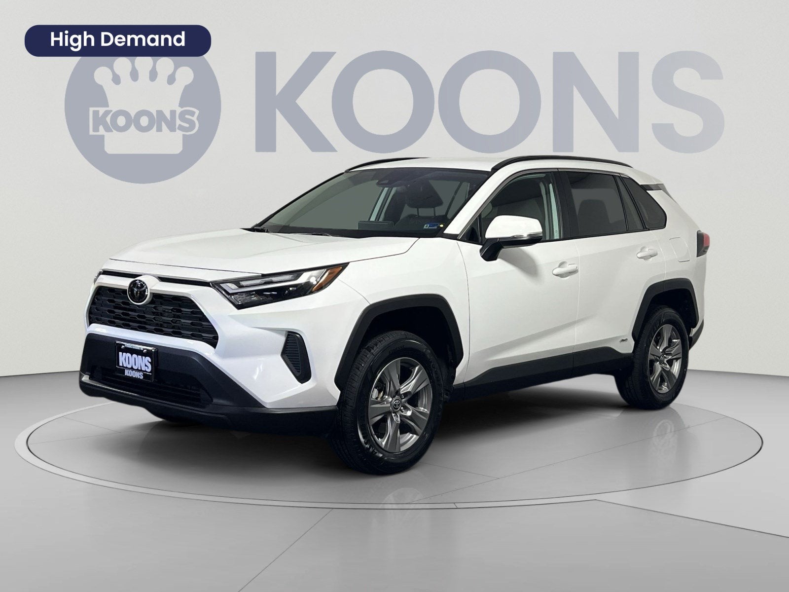 2025 Toyota RAV4 Hybrid XLE