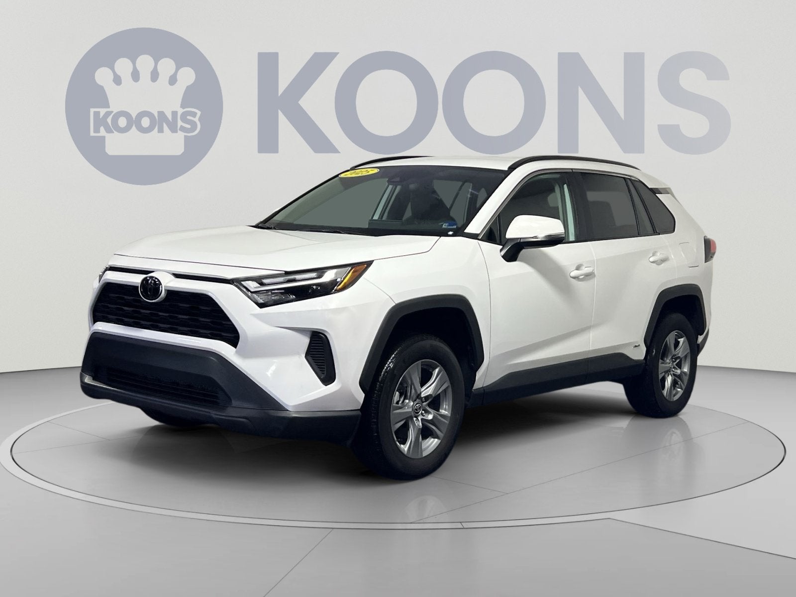 2025 Toyota RAV4 Hybrid XLE