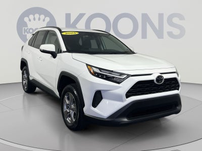 2025 Toyota RAV4 Hybrid XLE