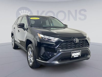 2025 Toyota RAV4 Hybrid XLE