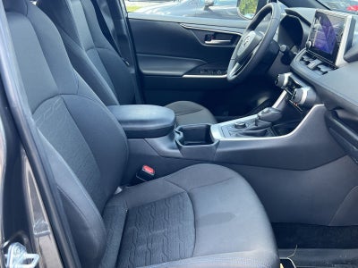 2025 Toyota RAV4 Hybrid SE