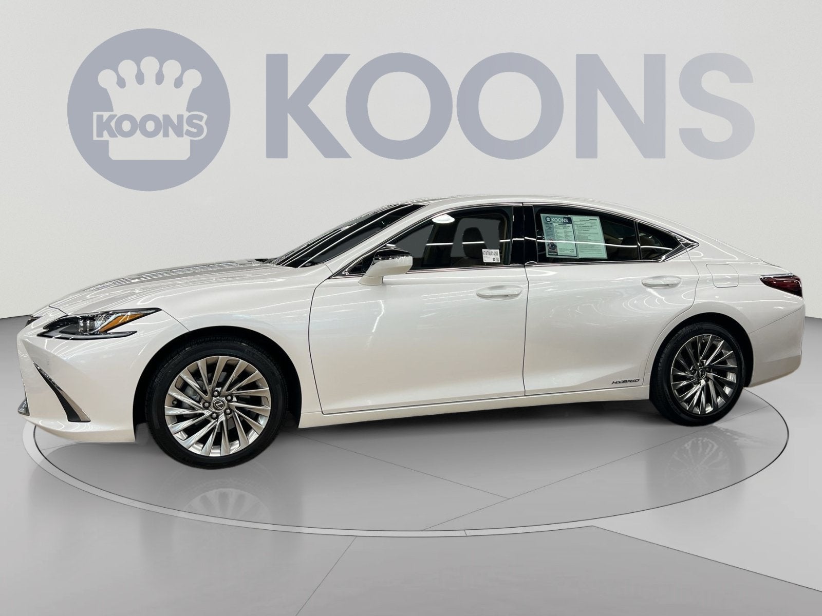 2022 Lexus ES 300h Luxury