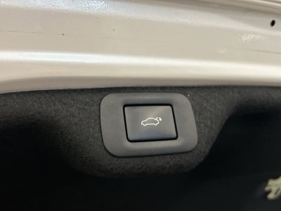 2022 Lexus ES 300h Luxury