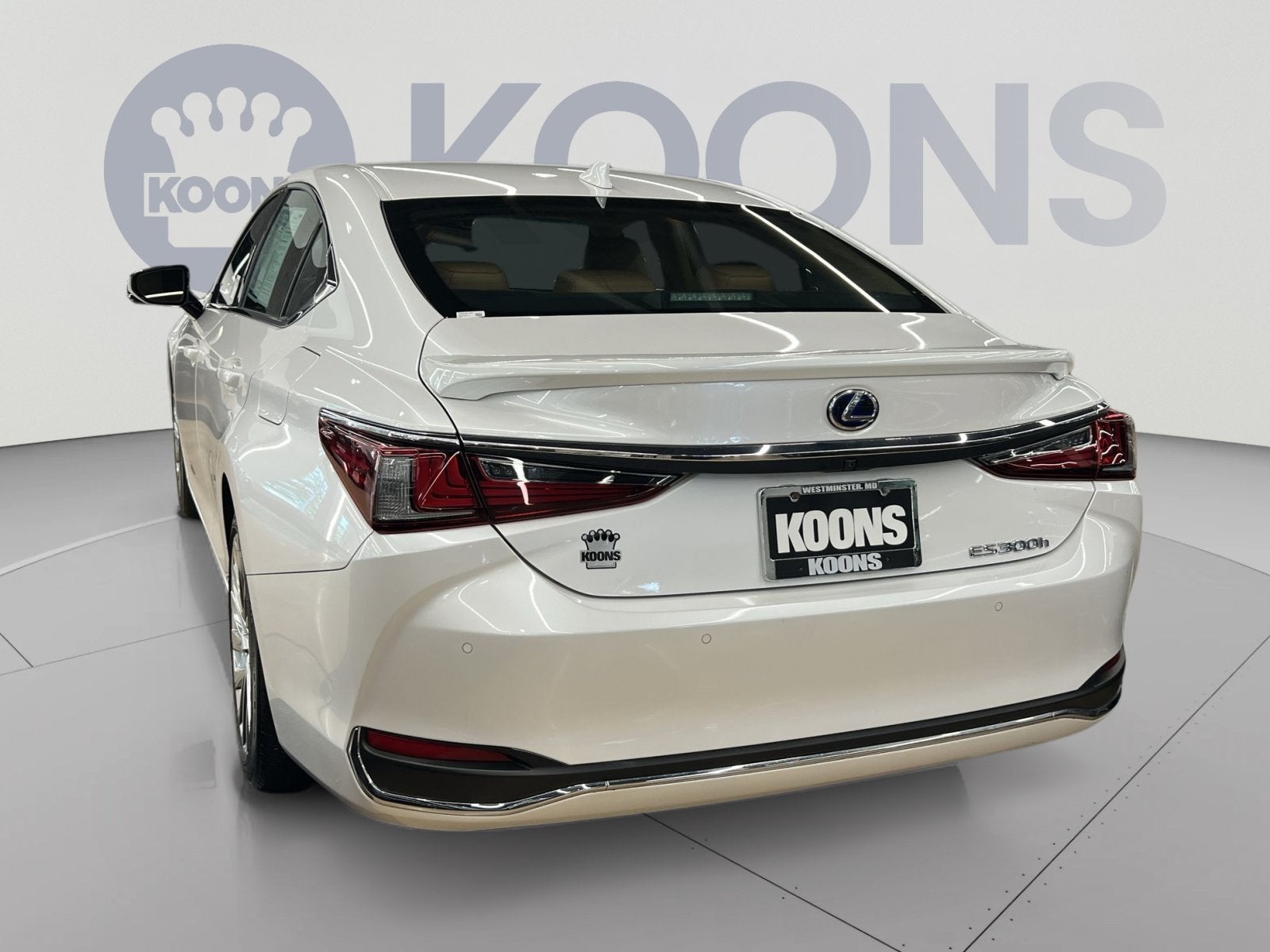 2022 Lexus ES 300h Luxury