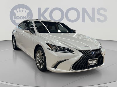 2022 Lexus ES 300h Luxury