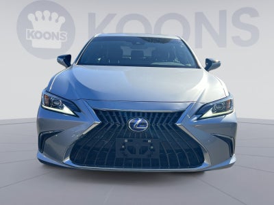2022 Lexus ES 300h Luxury