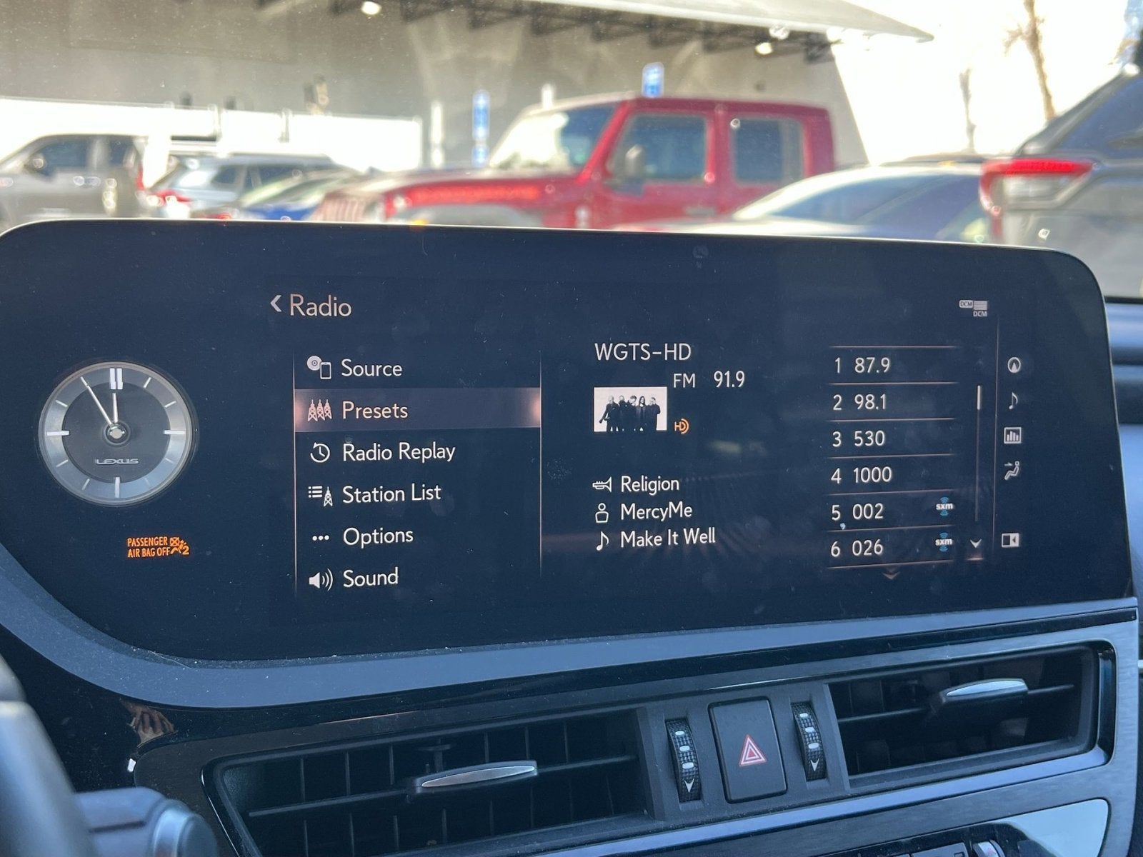 2022 Lexus ES 300h Luxury