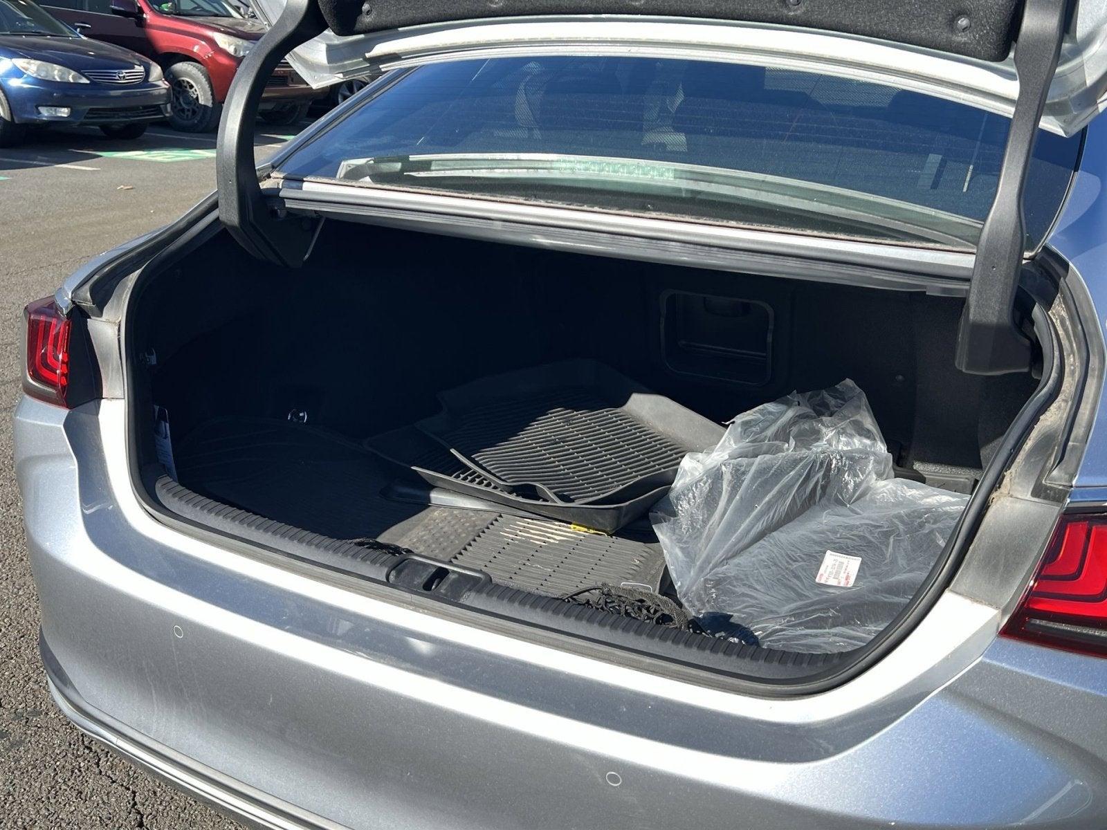 2022 Lexus ES 300h Luxury