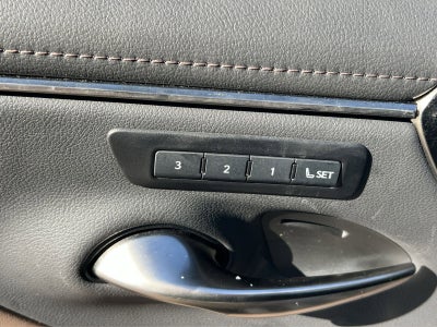 2022 Lexus ES 300h Luxury