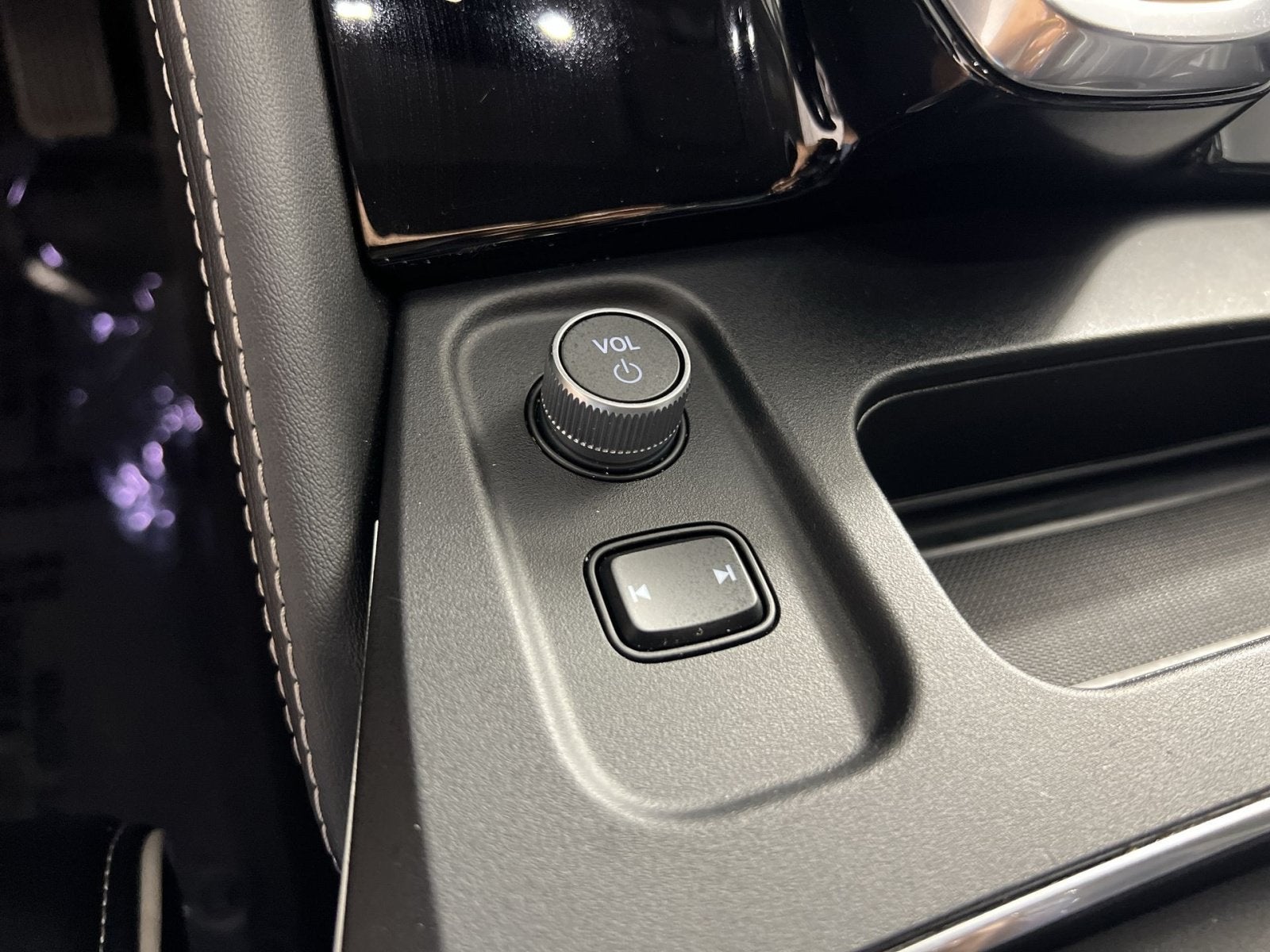 2025 Acura MDX Advance Package