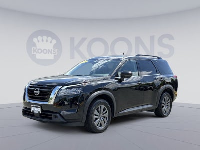 2025 Nissan Pathfinder SV