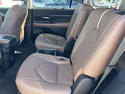 2026 Toyota Grand Highlander Platinum