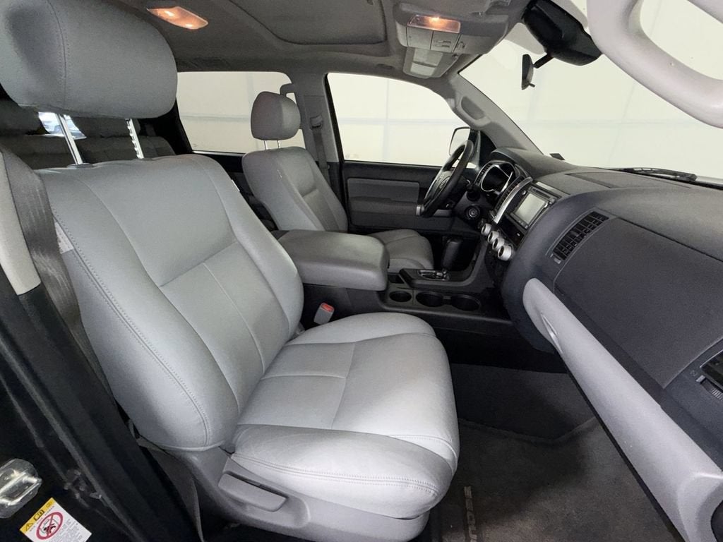 2019 Toyota Sequoia SR5