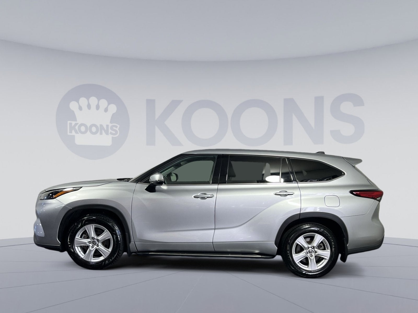 2022 Toyota Highlander LE