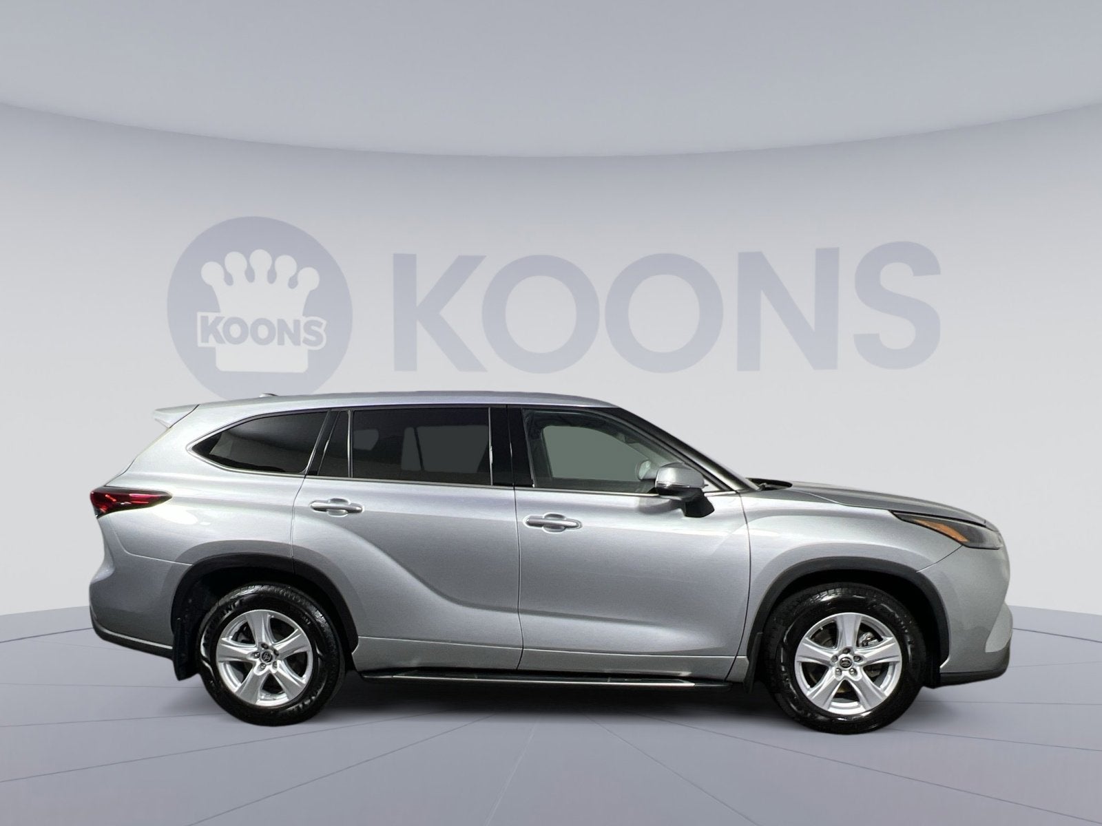 2022 Toyota Highlander LE