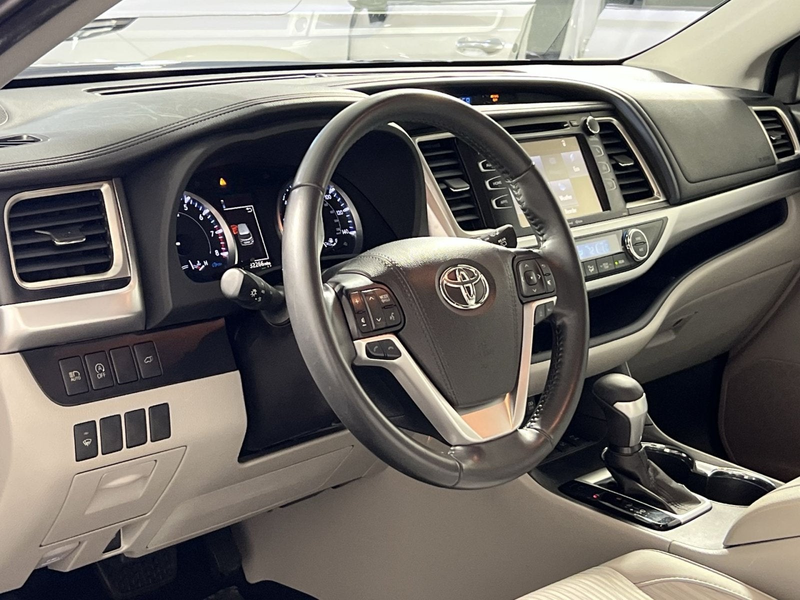 2019 Toyota Highlander LE Plus