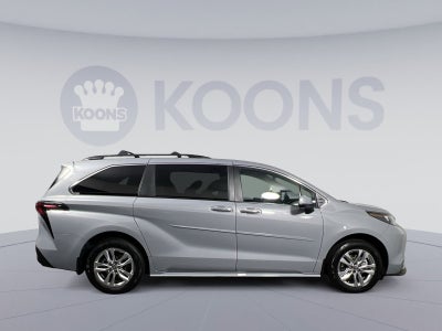 2023 Toyota Sienna Woodland Edition