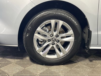 2023 Toyota Sienna Woodland Edition