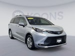 2023 Toyota Sienna Woodland Edition