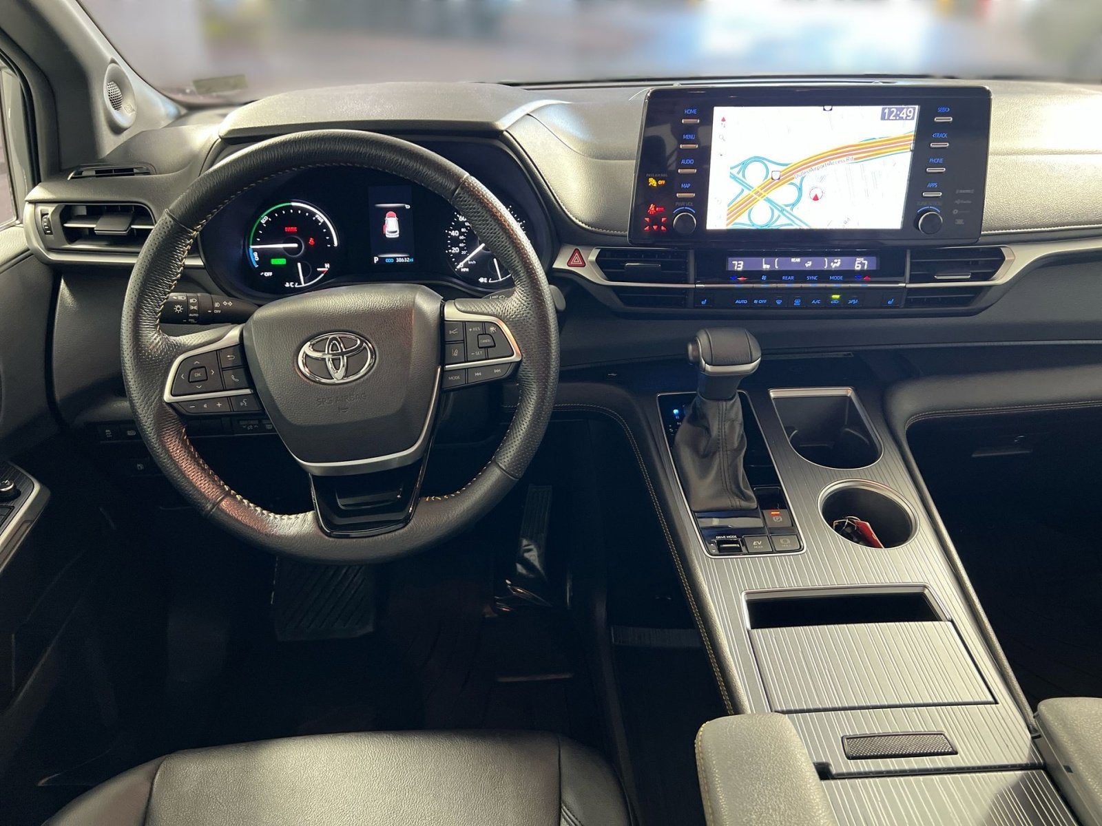 2023 Toyota Sienna Woodland Edition