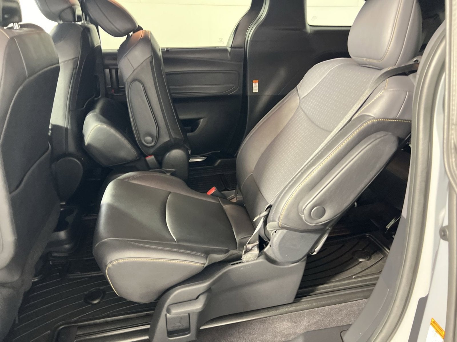 2023 Toyota Sienna Woodland Edition