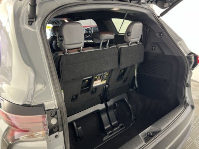2023 Toyota Sienna Woodland Edition