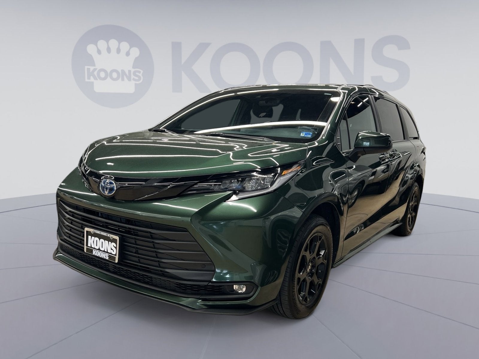 2025 Toyota Sienna Woodland Edition