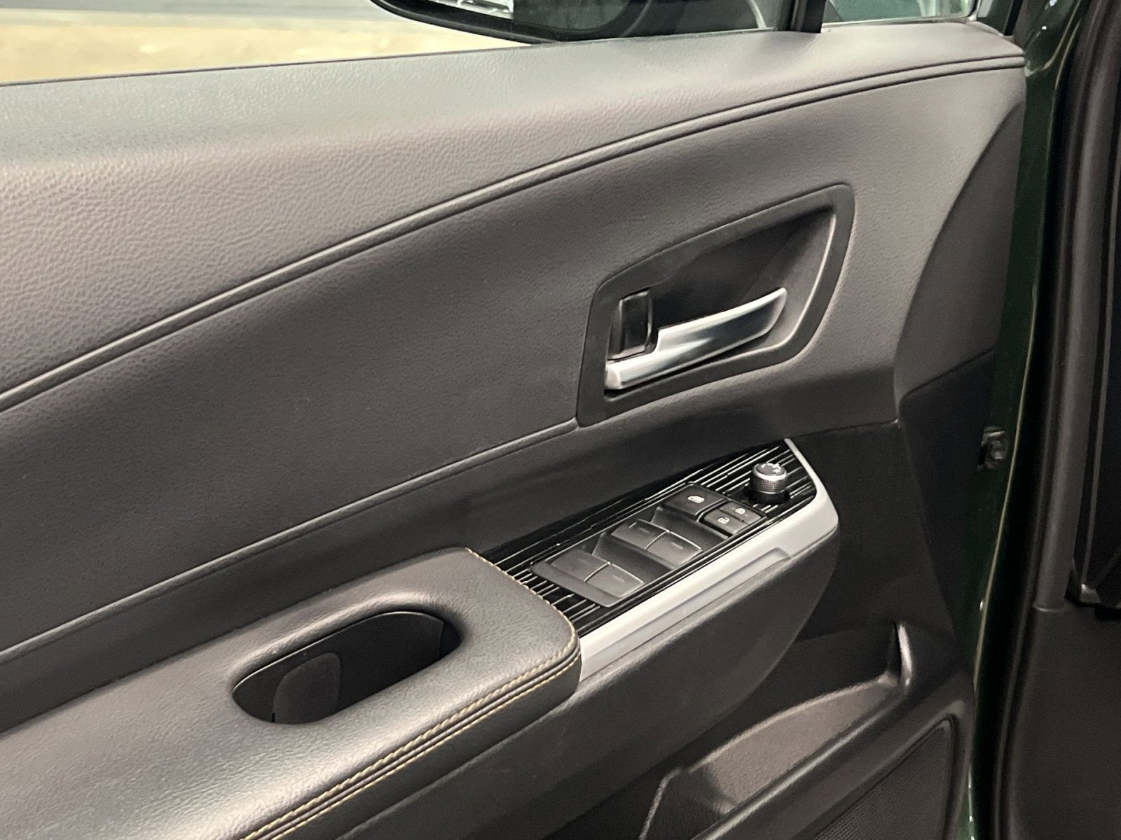 2025 Toyota Sienna Woodland Edition