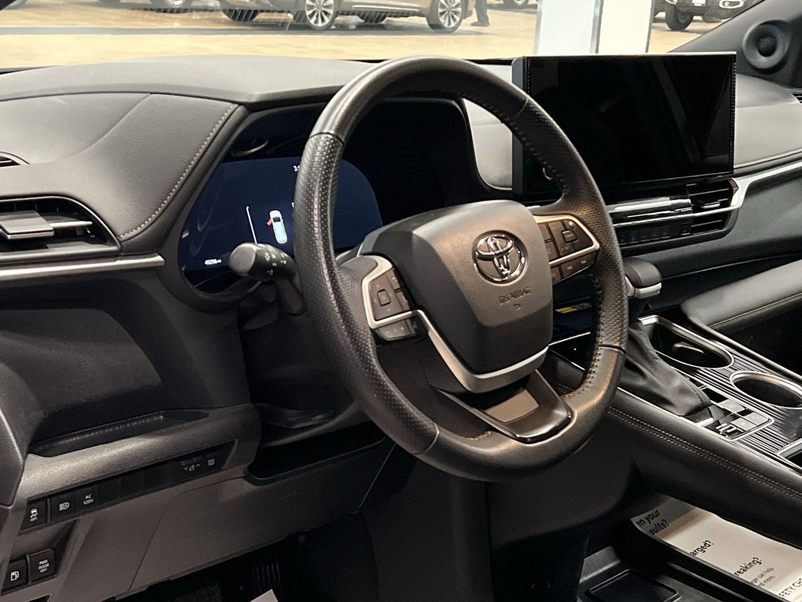 2025 Toyota Sienna Woodland Edition