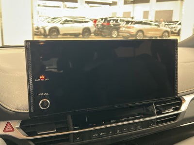 2025 Toyota Sienna Woodland Edition