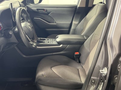 2022 Toyota Highlander L